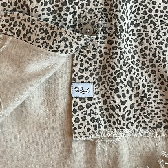 Rails women’s Ingrid Shirt - Picture 8 of 12